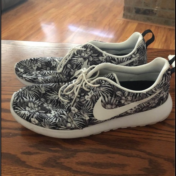 Athletic Shoes Nike Roshe Run Floral 2016 Floral Print Nike Roshe